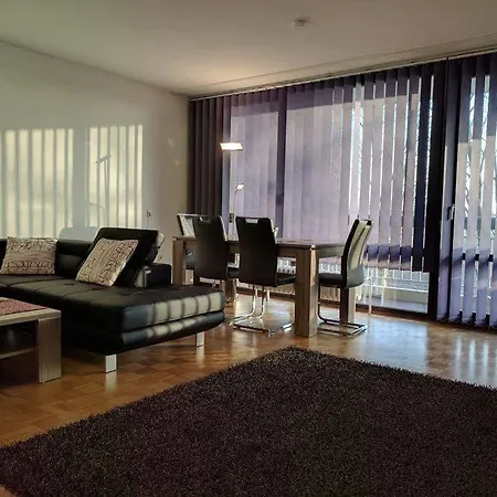 Mewo - In Der Messestadt